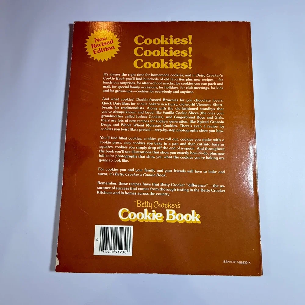 VTG Betty Crocker Cookie Book Cookbook 1982‎ Retro Baking Recipes Cottagecore